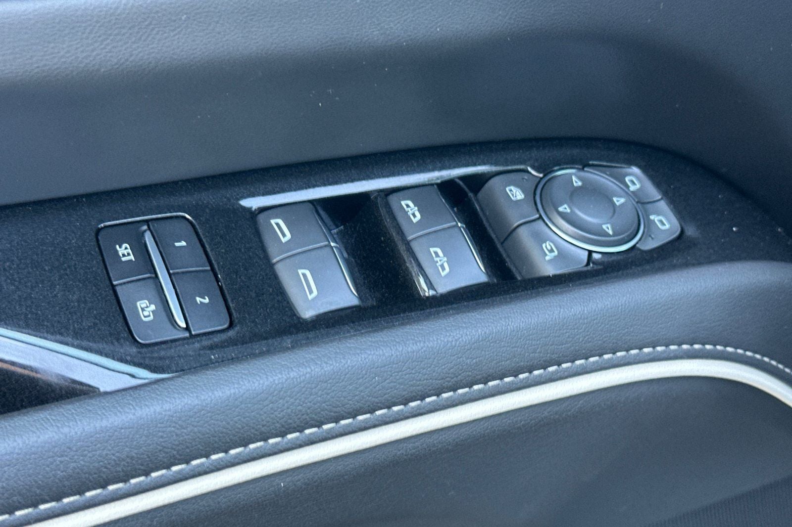 2023 Cadillac Escalade ESV Sport