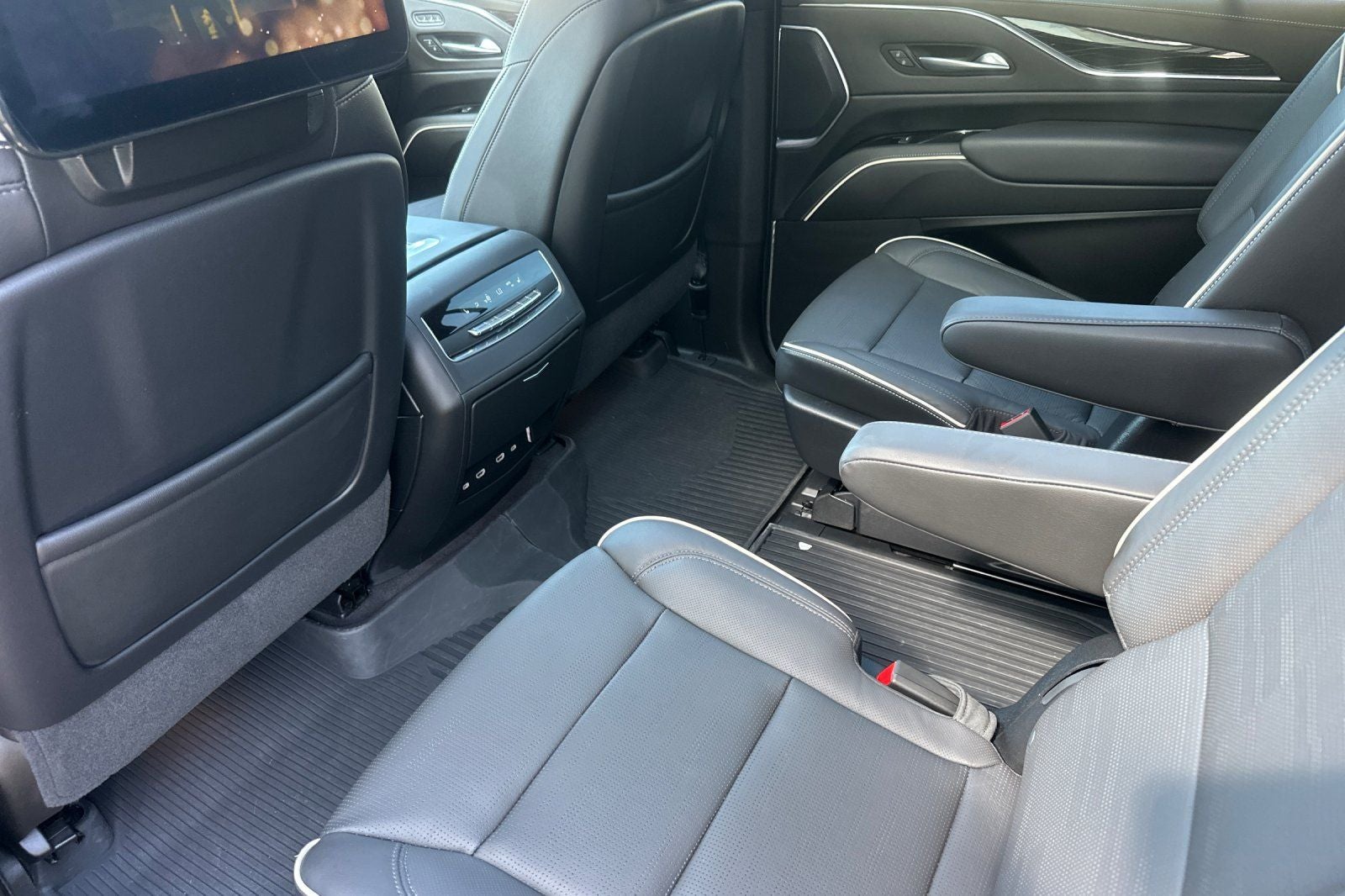 2023 Cadillac Escalade ESV Sport