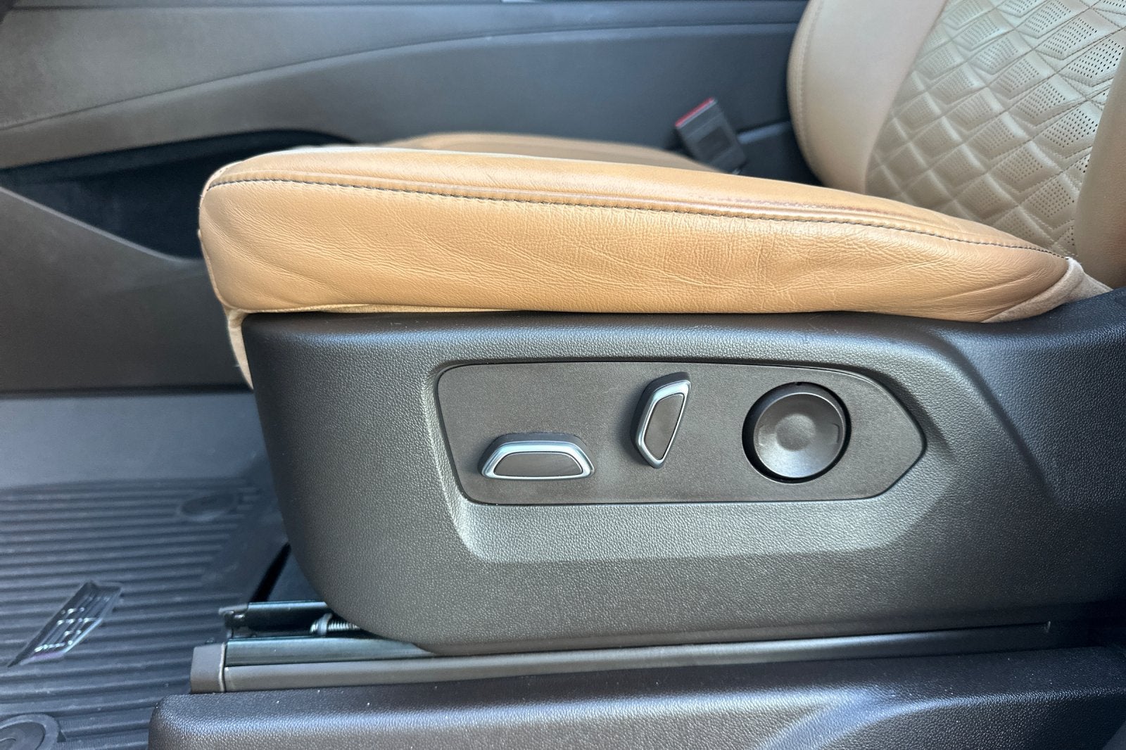 2023 Cadillac Escalade ESV Sport