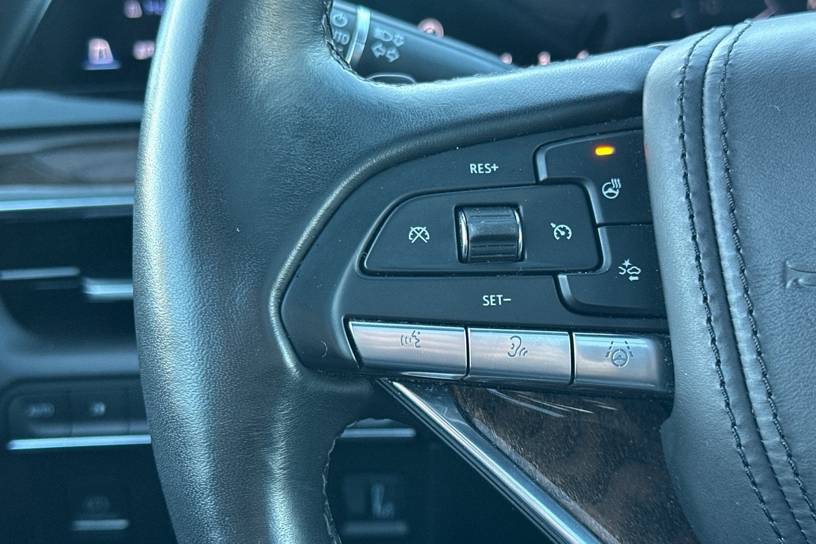 2023 Cadillac Escalade ESV Sport Platinum