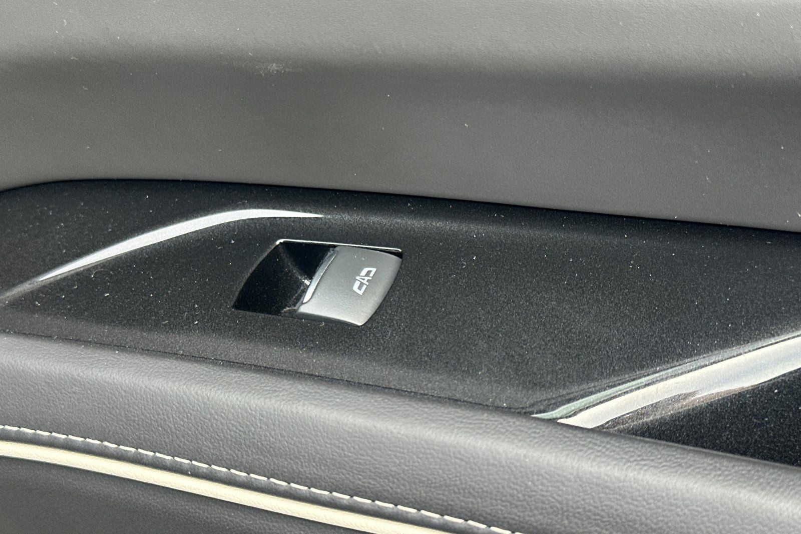 2022 Cadillac Escalade ESV Sport Platinum