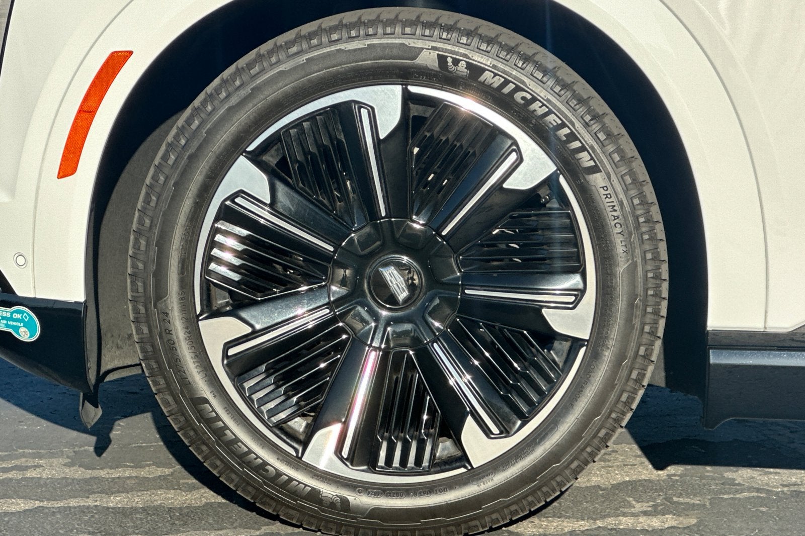 2025 Cadillac ESCALADE IQ Sport 1