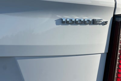 2025 Cadillac ESCALADE IQ Sport 1
