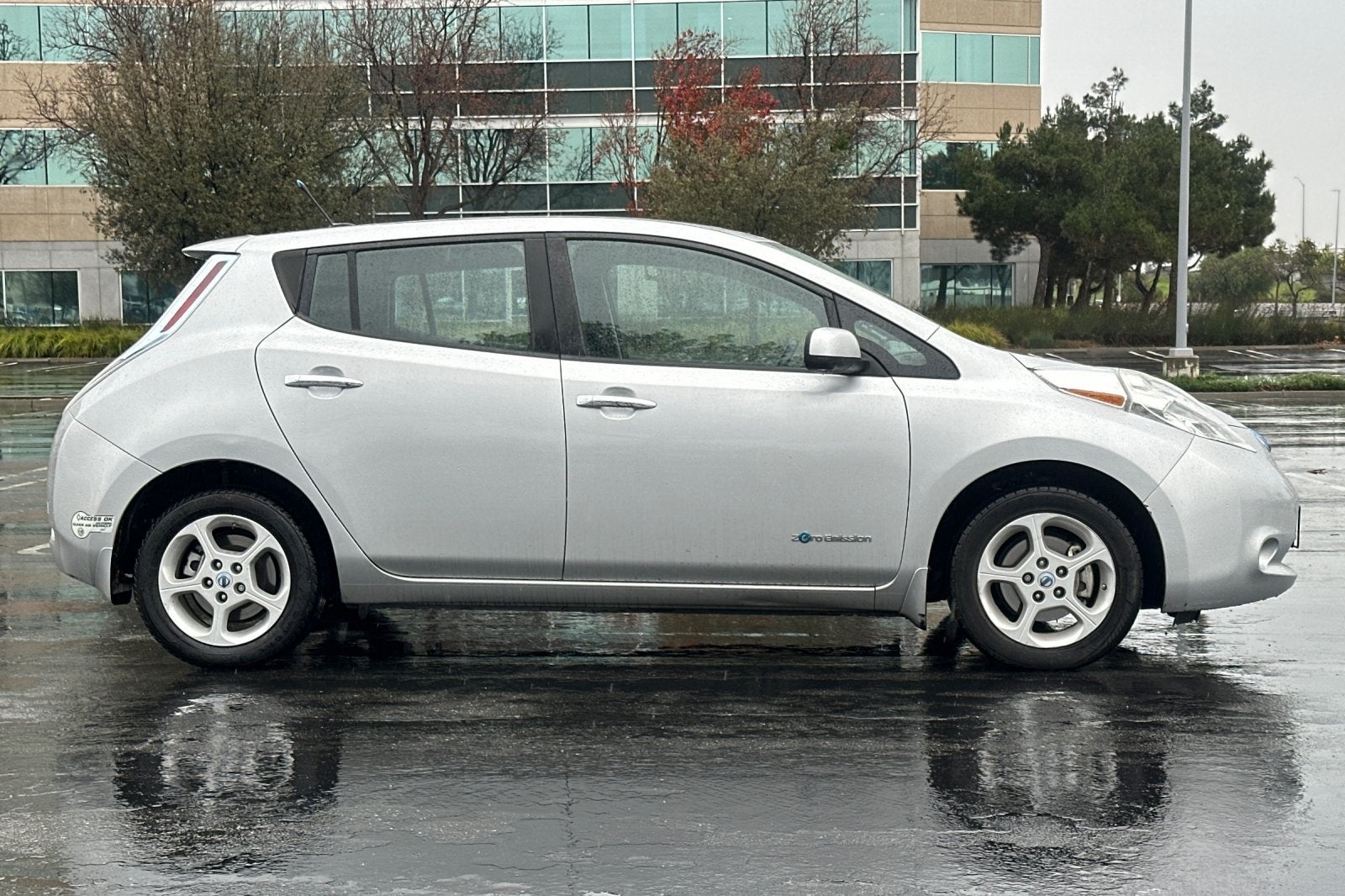 2013 Nissan Leaf SV