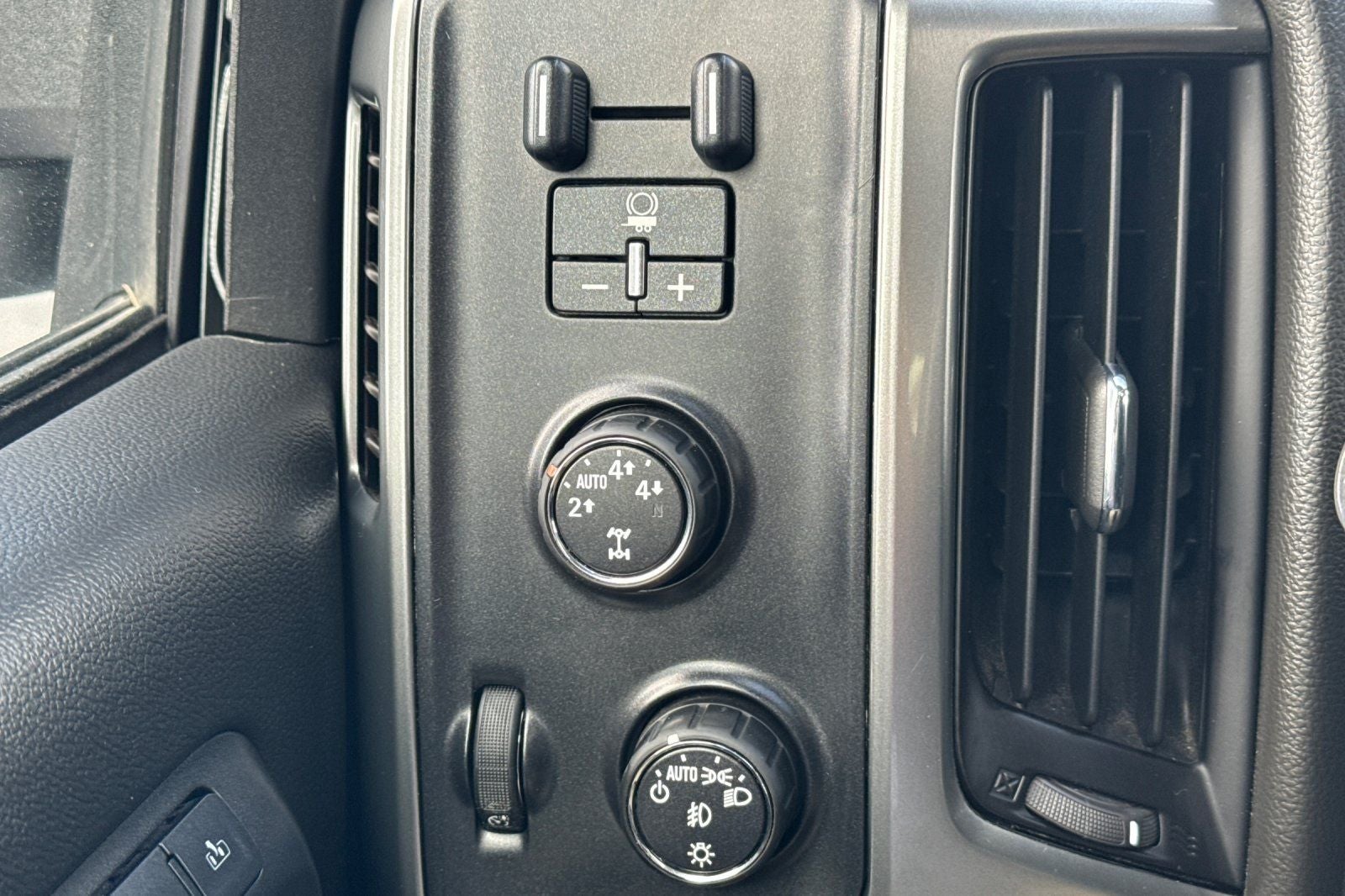 2016 Chevrolet Silverado 1500 LTZ 1LZ