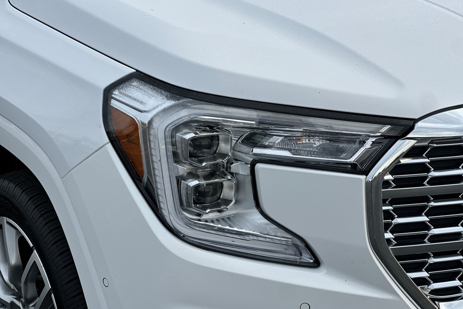 2023 GMC Terrain Denali