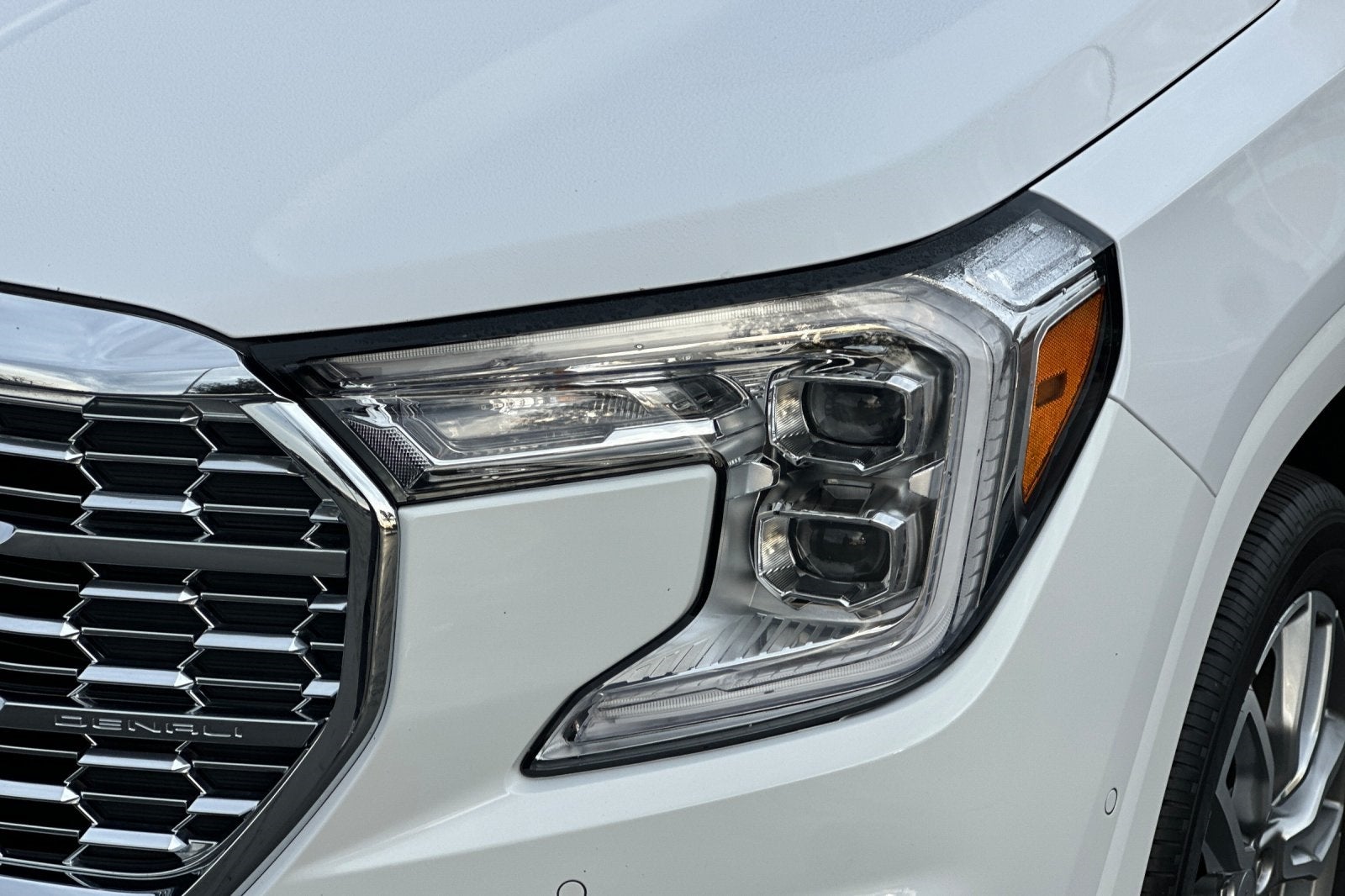 2023 GMC Terrain Denali