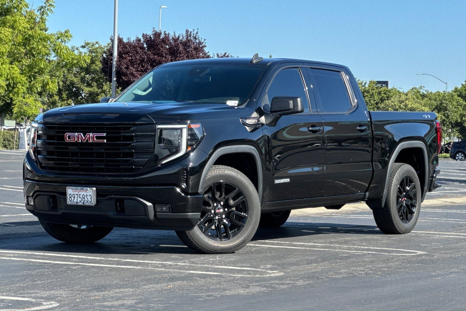 2023 GMC Sierra 1500 Elevation