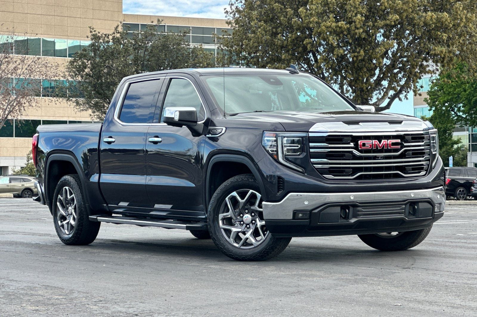 2022 GMC Sierra 1500 SLT