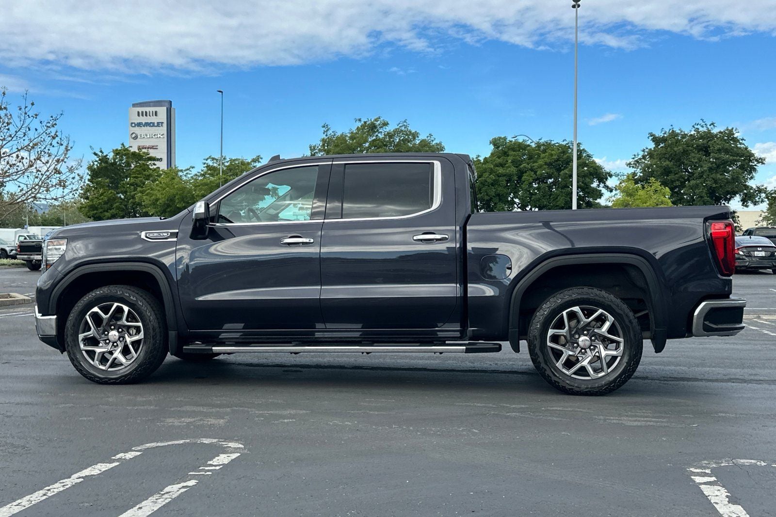 2022 GMC Sierra 1500 SLT
