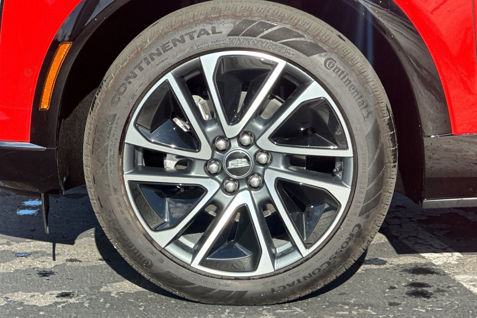 2025 Cadillac OPTIQ Sport 2