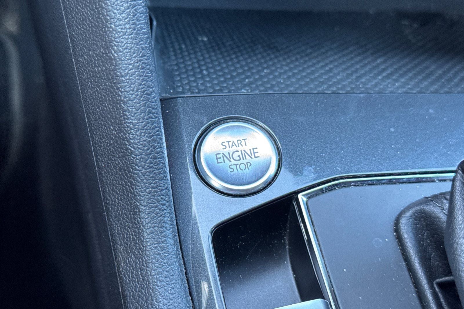 2019 Volkswagen Tiguan 2.0T SE 4Motion