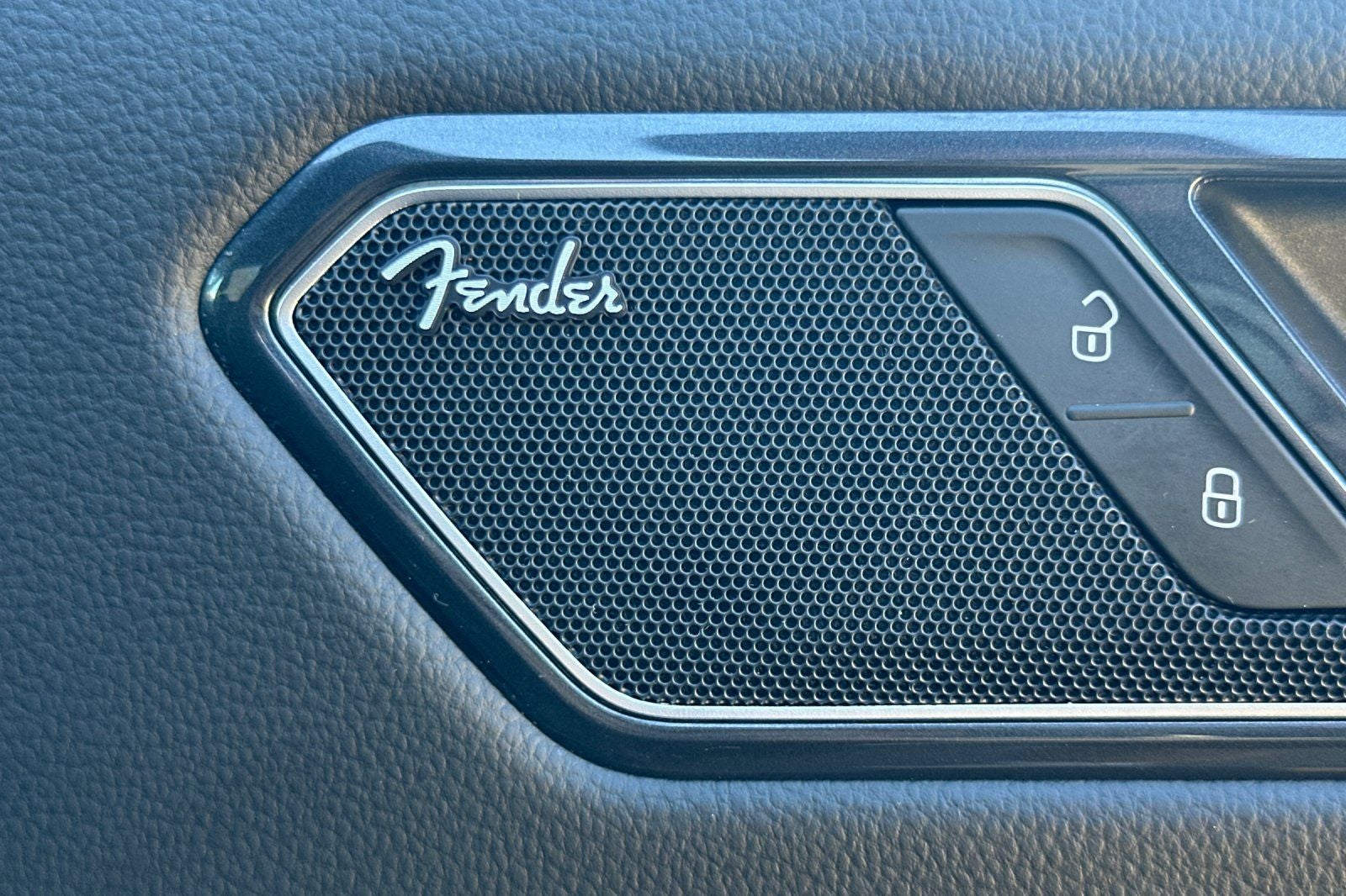 2022 Volkswagen Tiguan 2.0T SEL R-Line