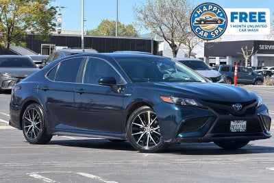 2021 Toyota Camry Hybrid SE