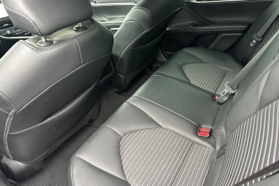 2022 Toyota Camry Hybrid SE