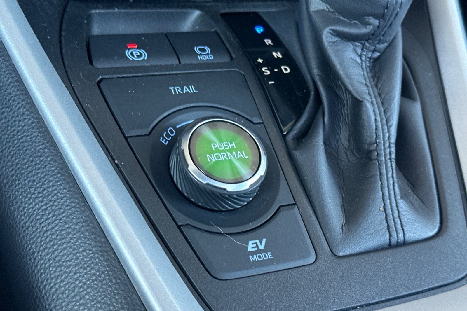2022 Toyota RAV4 Hybrid XSE