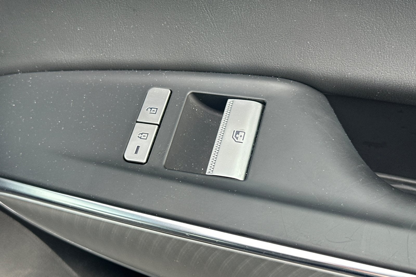 2024 Genesis GV70 2.5T