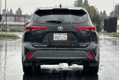 2021 Toyota Highlander LE
