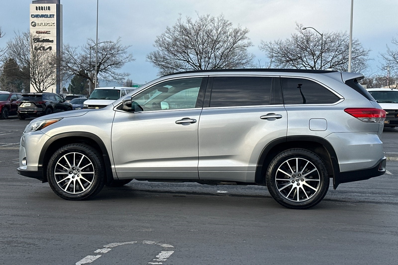 2018 Toyota Highlander SE