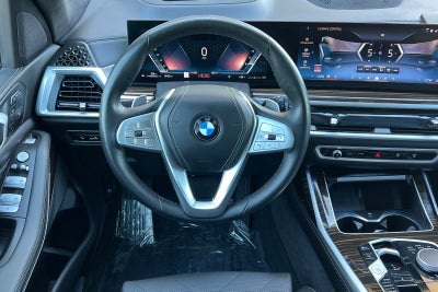 2025 BMW X7 xDrive40i