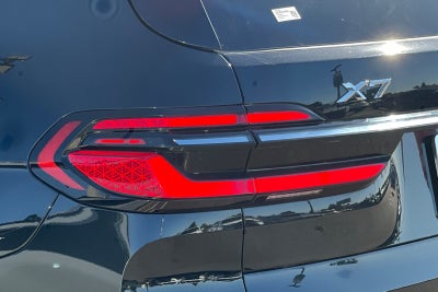 2025 BMW X7 xDrive40i