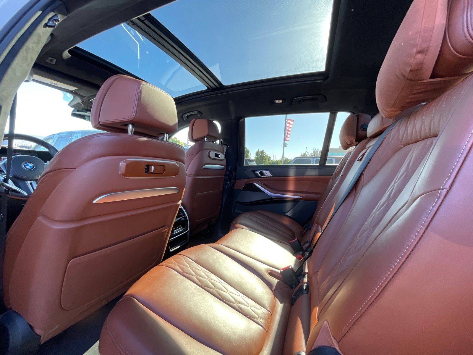 2025 BMW X7 M60i