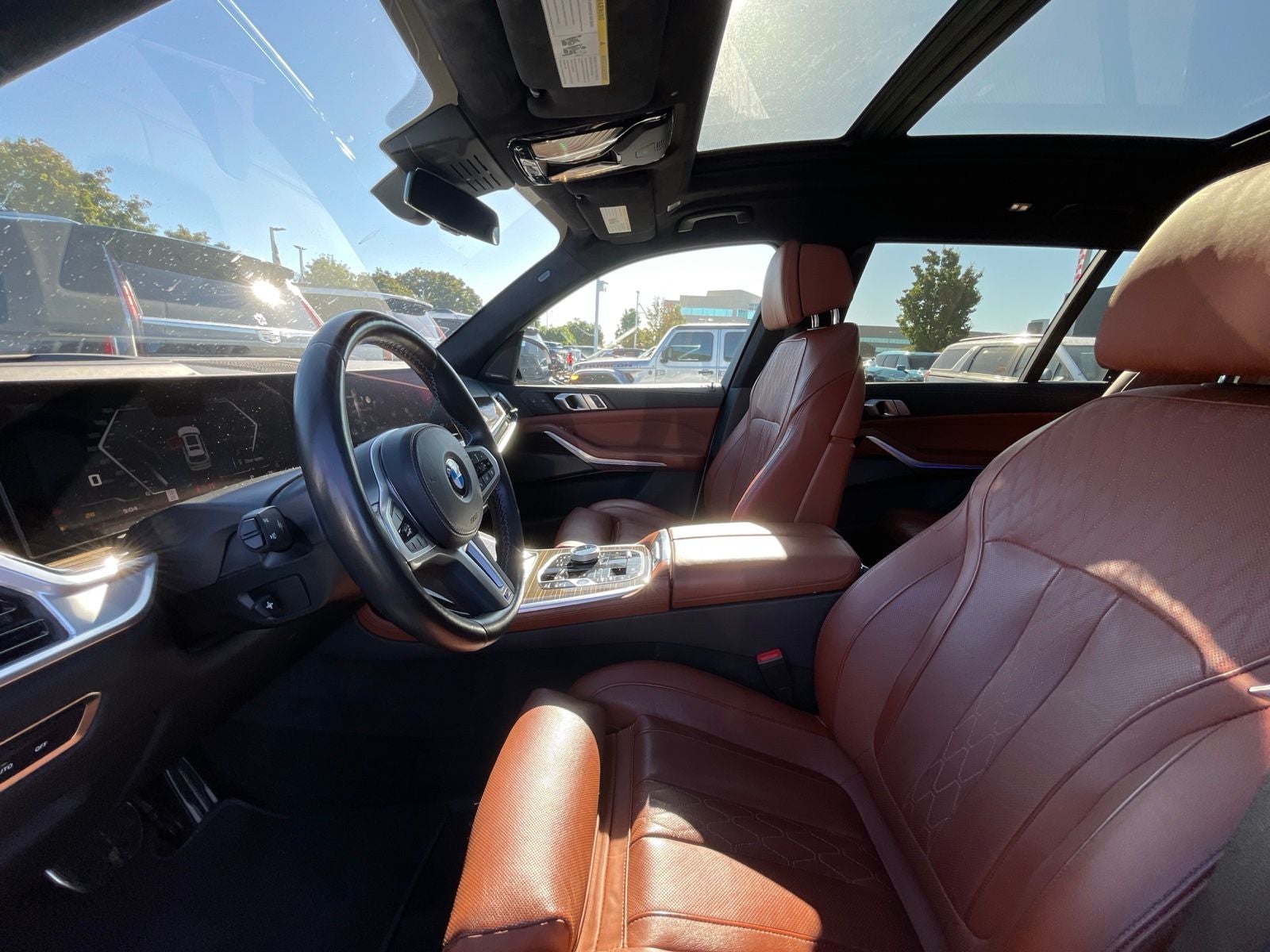 2025 BMW X7 M60i