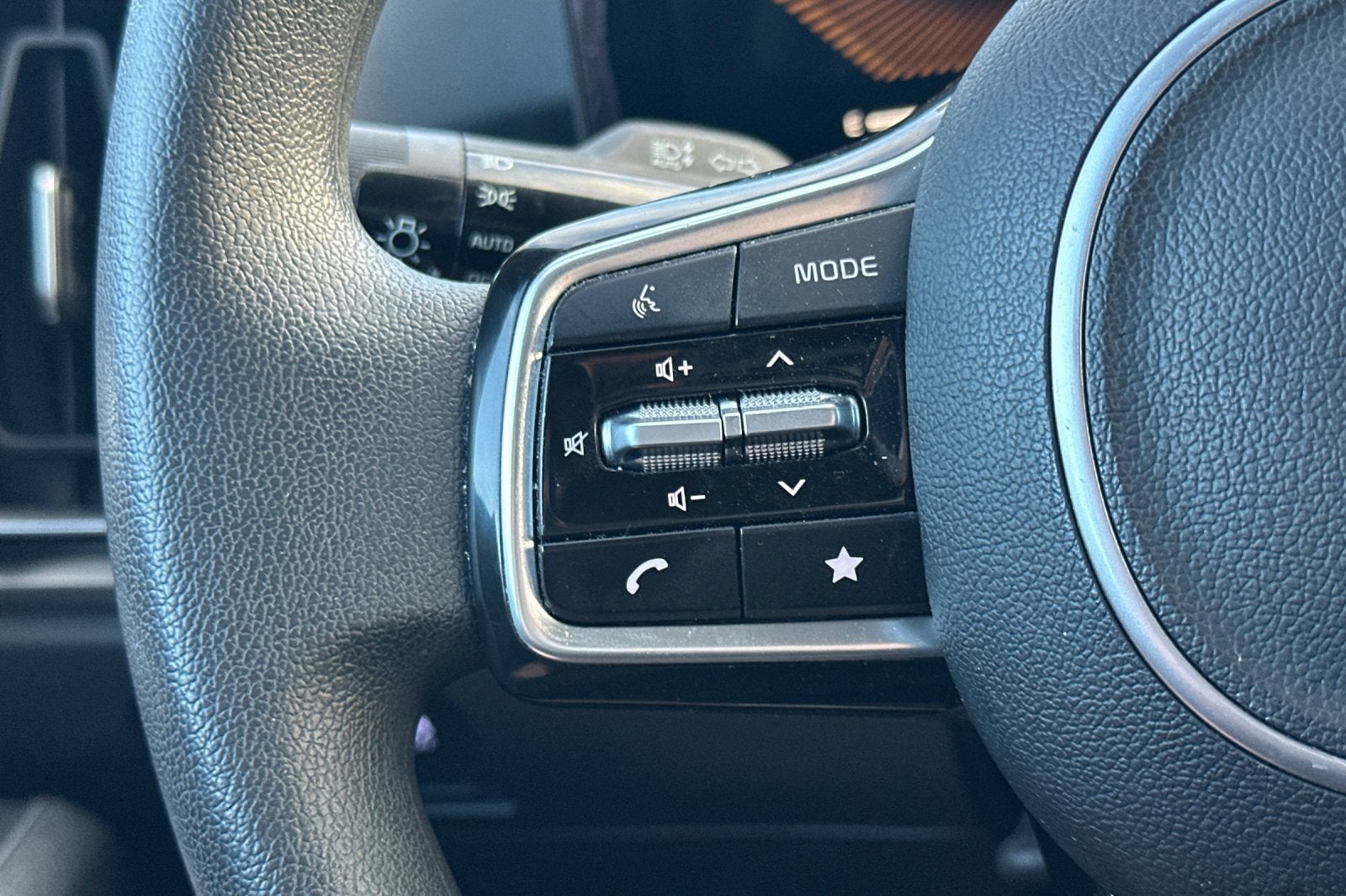 2024 Kia Sorento LX