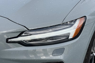 2024 Volvo S60 B5 Plus Dark Theme