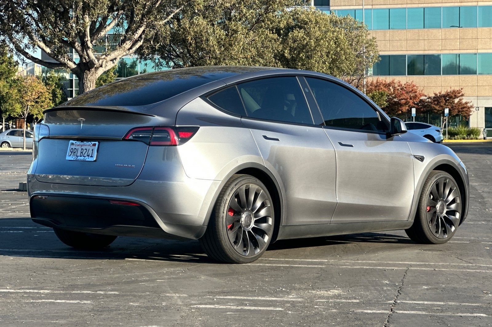 2025 Tesla Model Y Performance