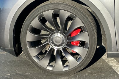 2025 Tesla Model Y Performance