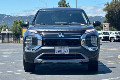 2025 Mitsubishi Outlander SE