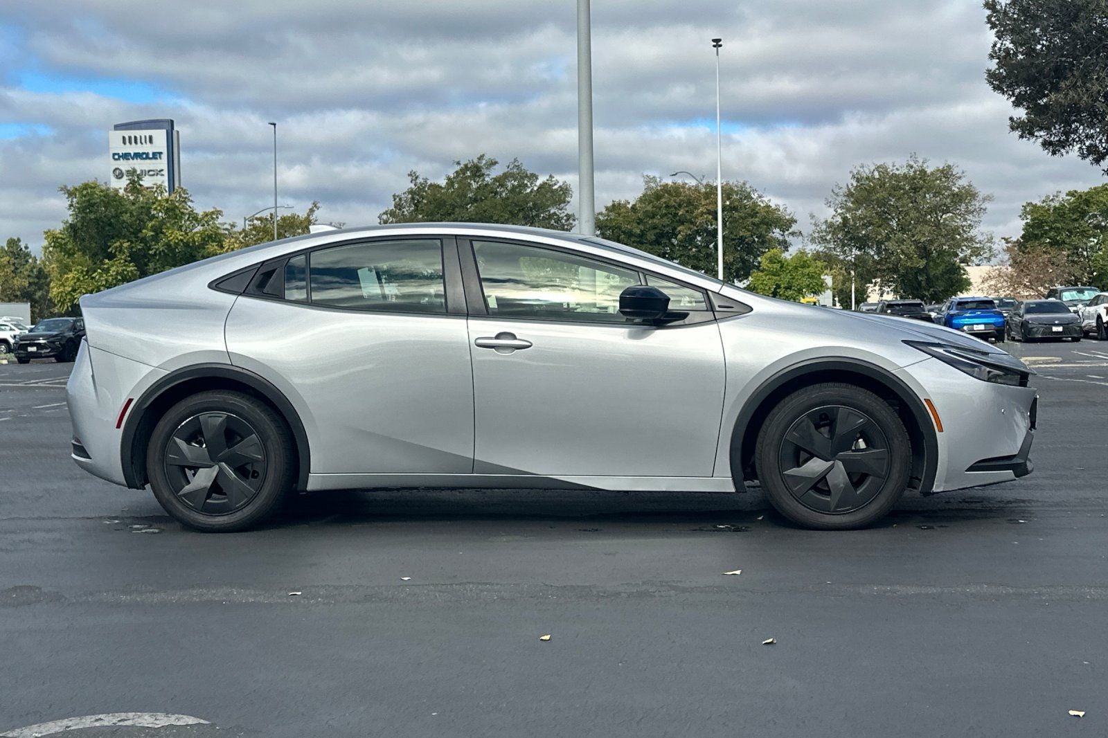 2023 Toyota Prius LE