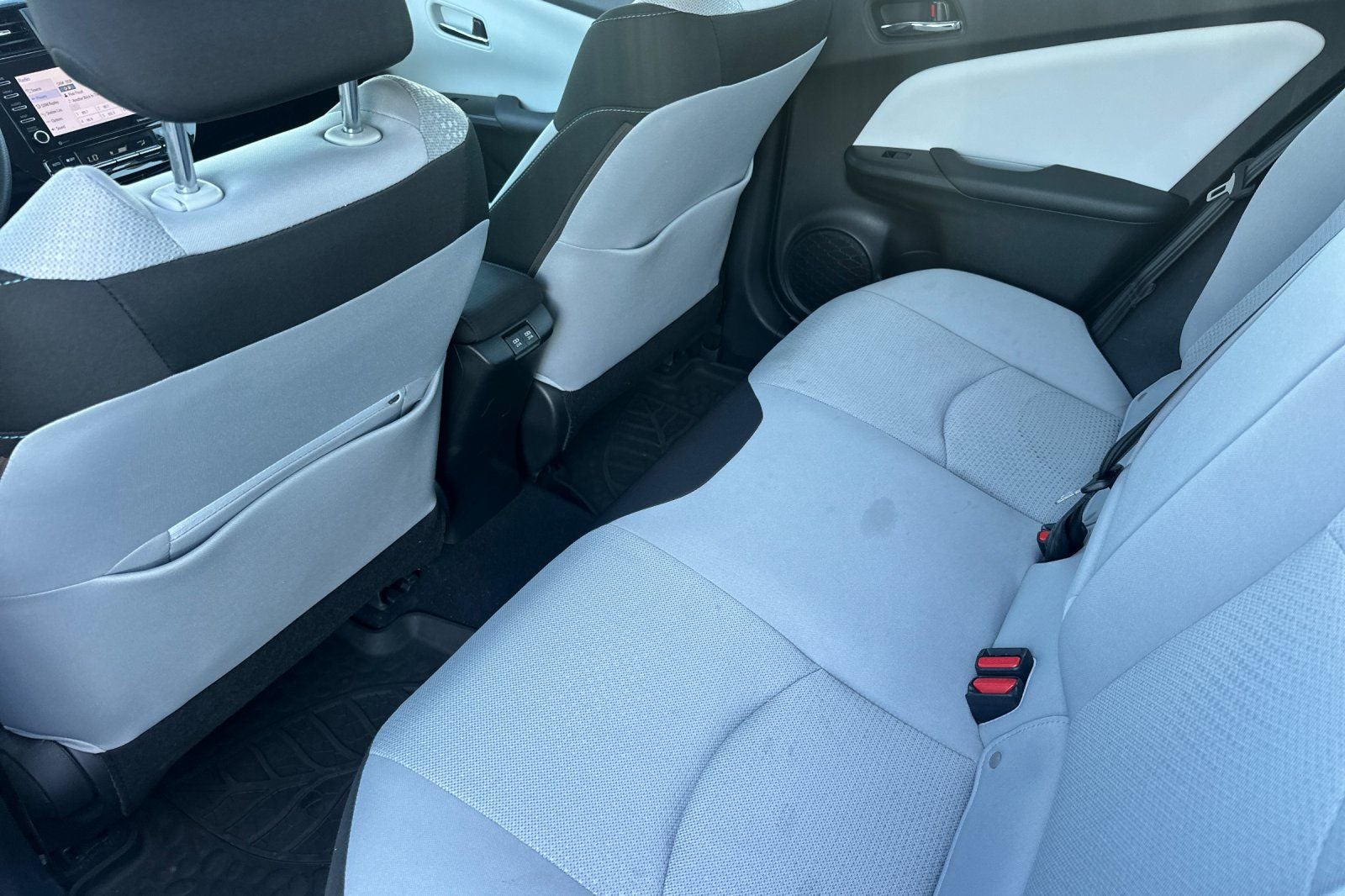 2021 Toyota Prius LE