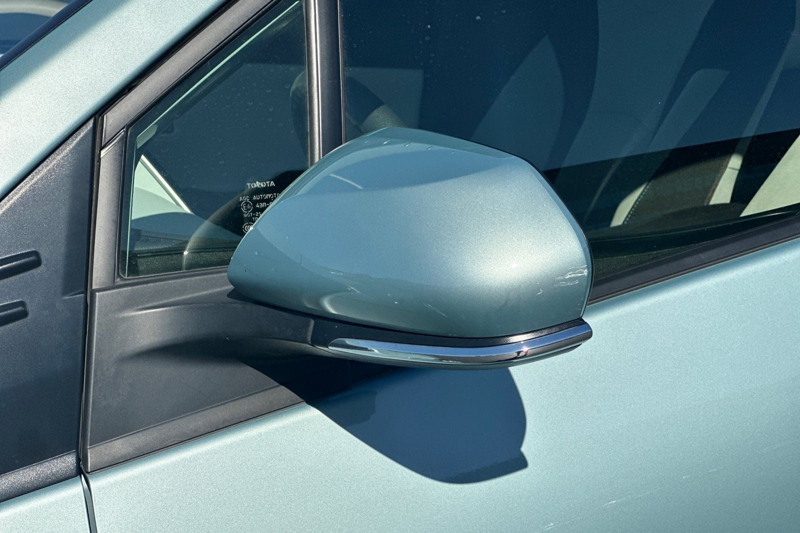 2021 Toyota Prius LE
