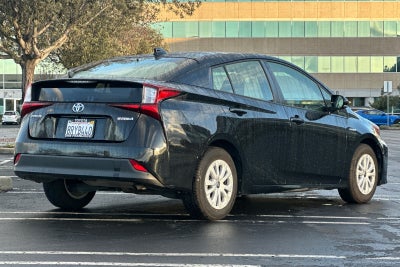 2020 Toyota Prius LE