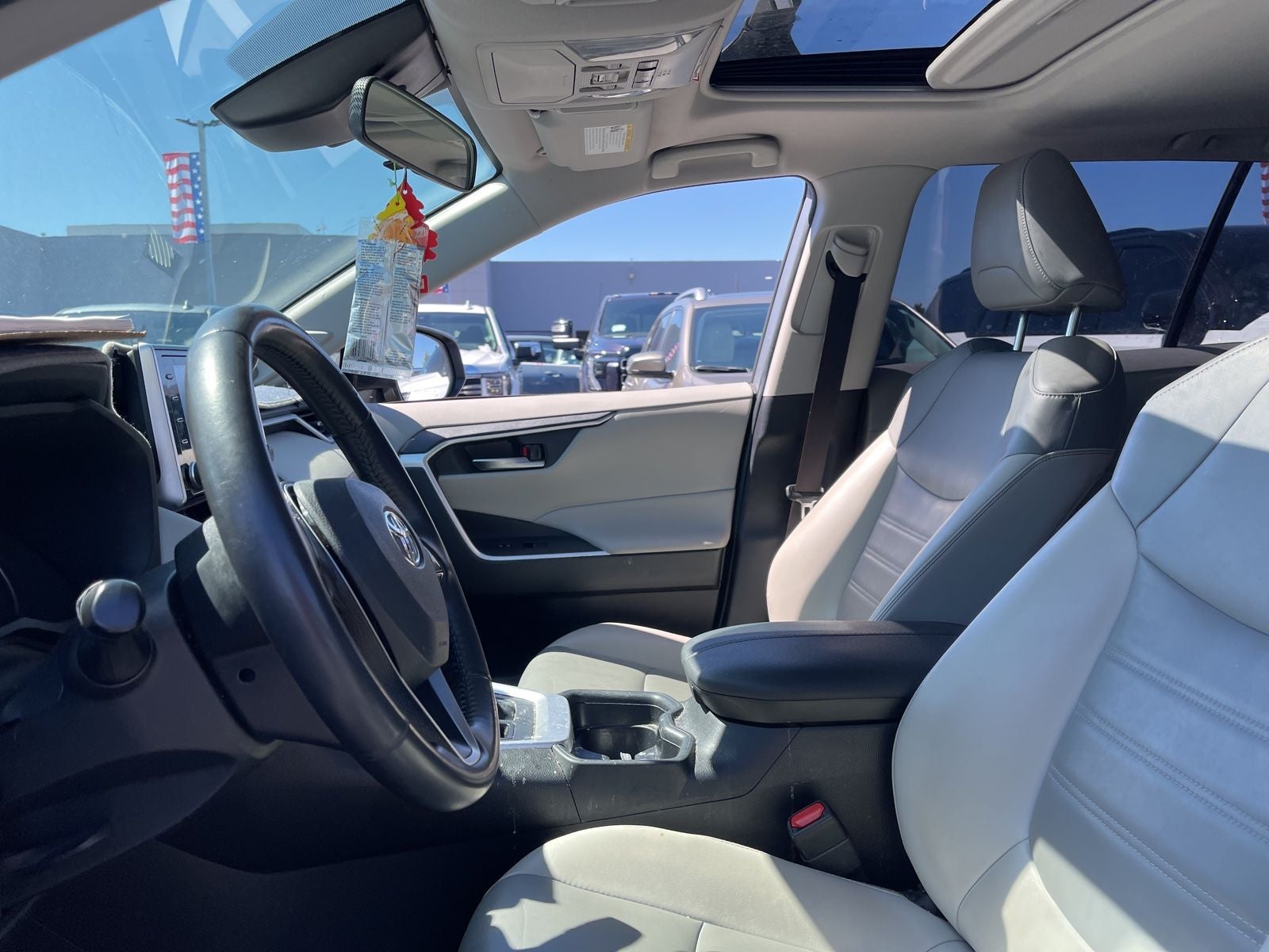 2020 Toyota RAV4 XLE Premium