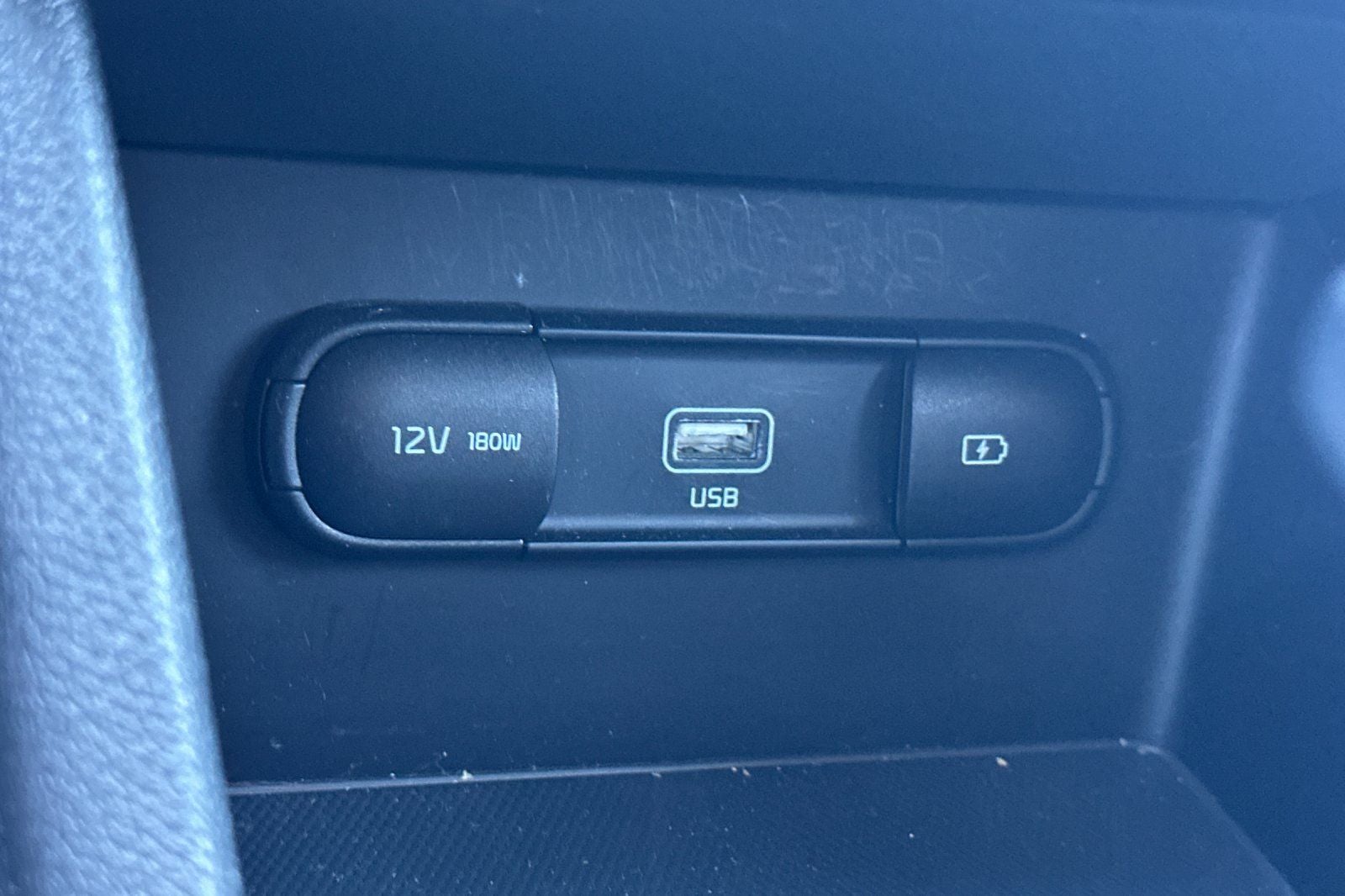 2022 Kia Niro Plug-In Hybrid LXS