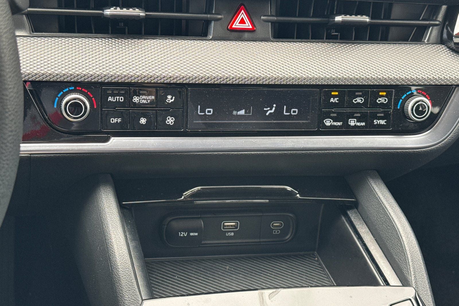 2025 Kia Sportage Hybrid LX