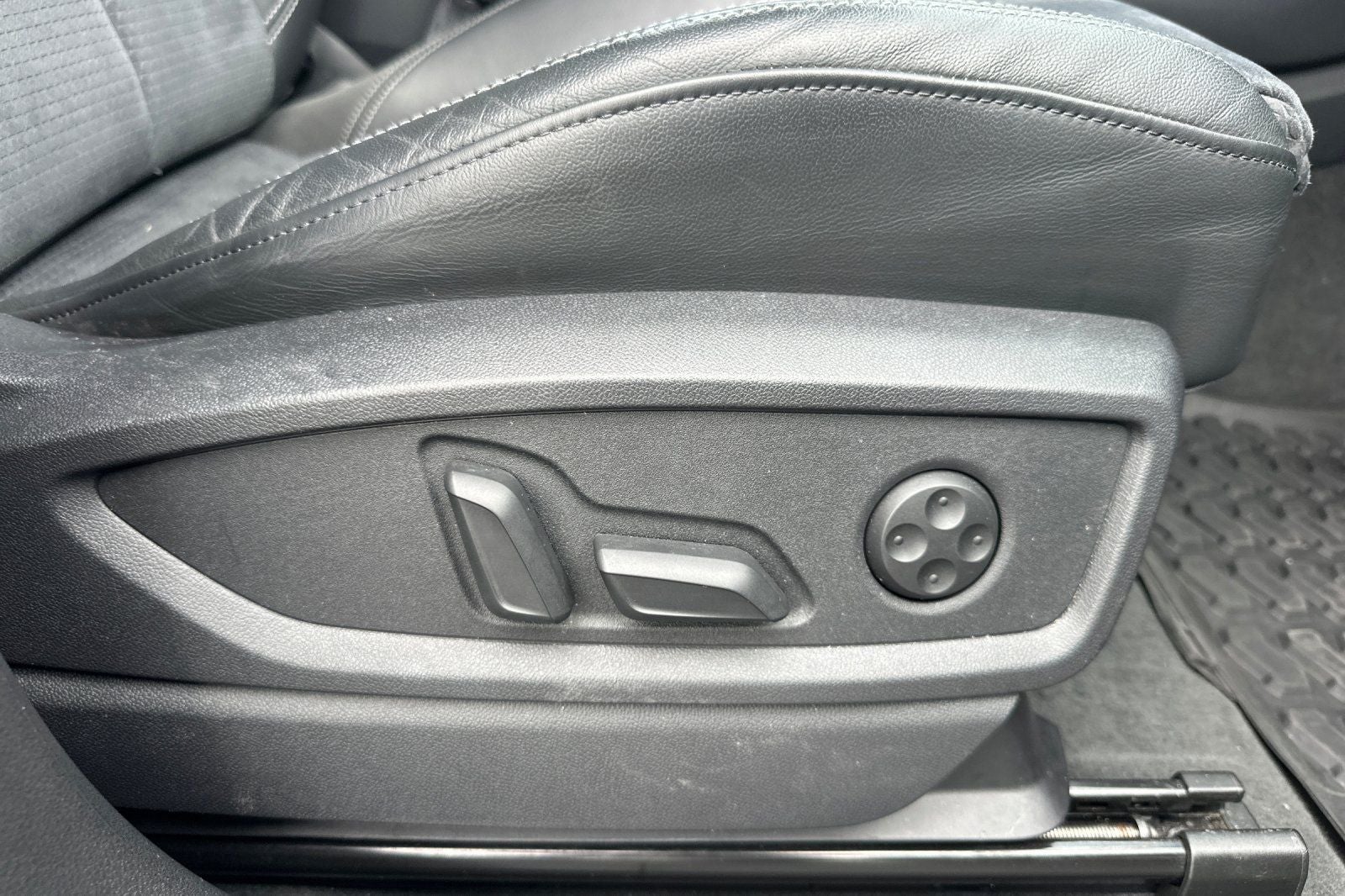 2023 Audi Q5 e 55 Premium Plus S Line