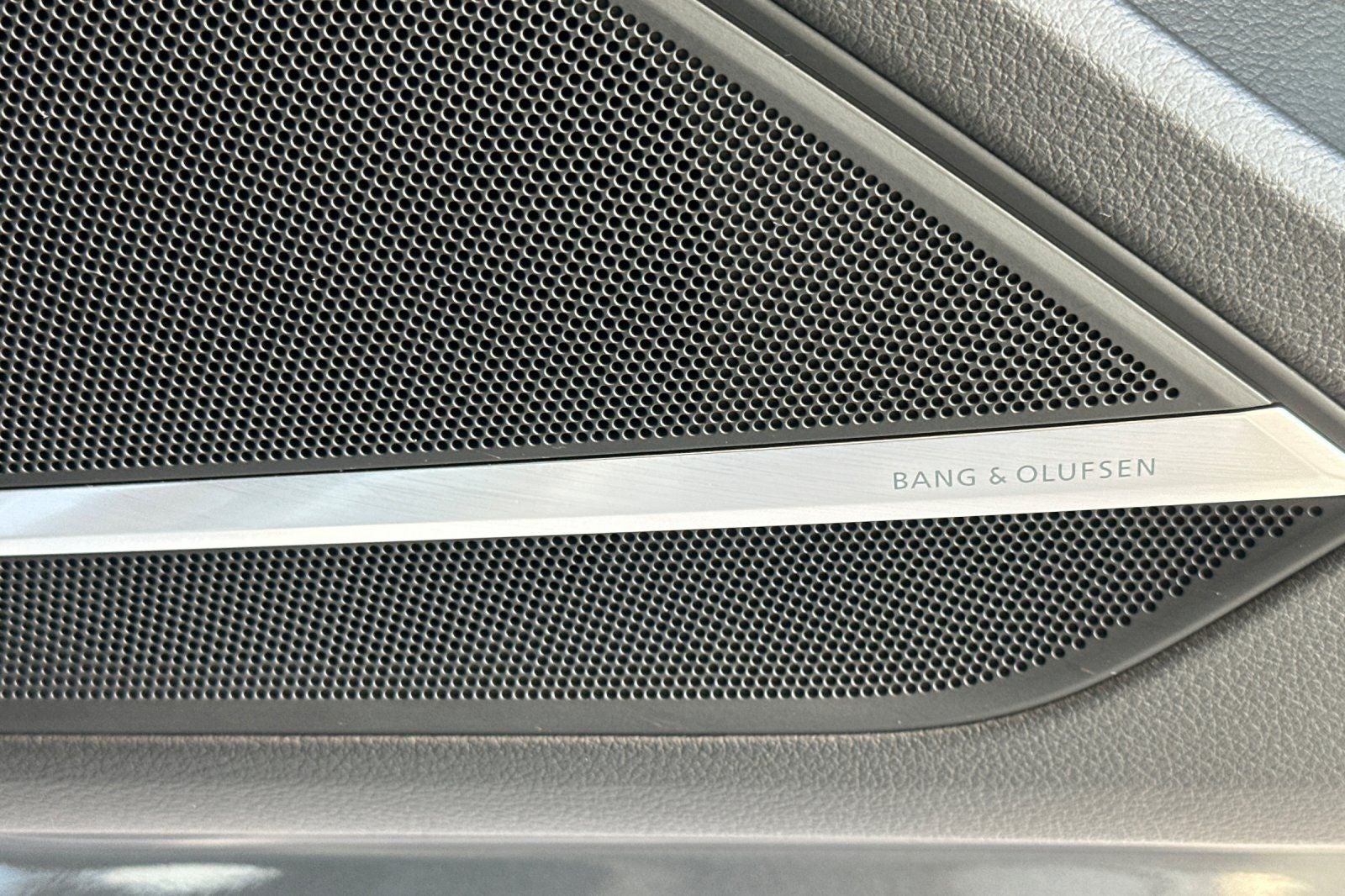 2023 Audi S8 4.0T quattro