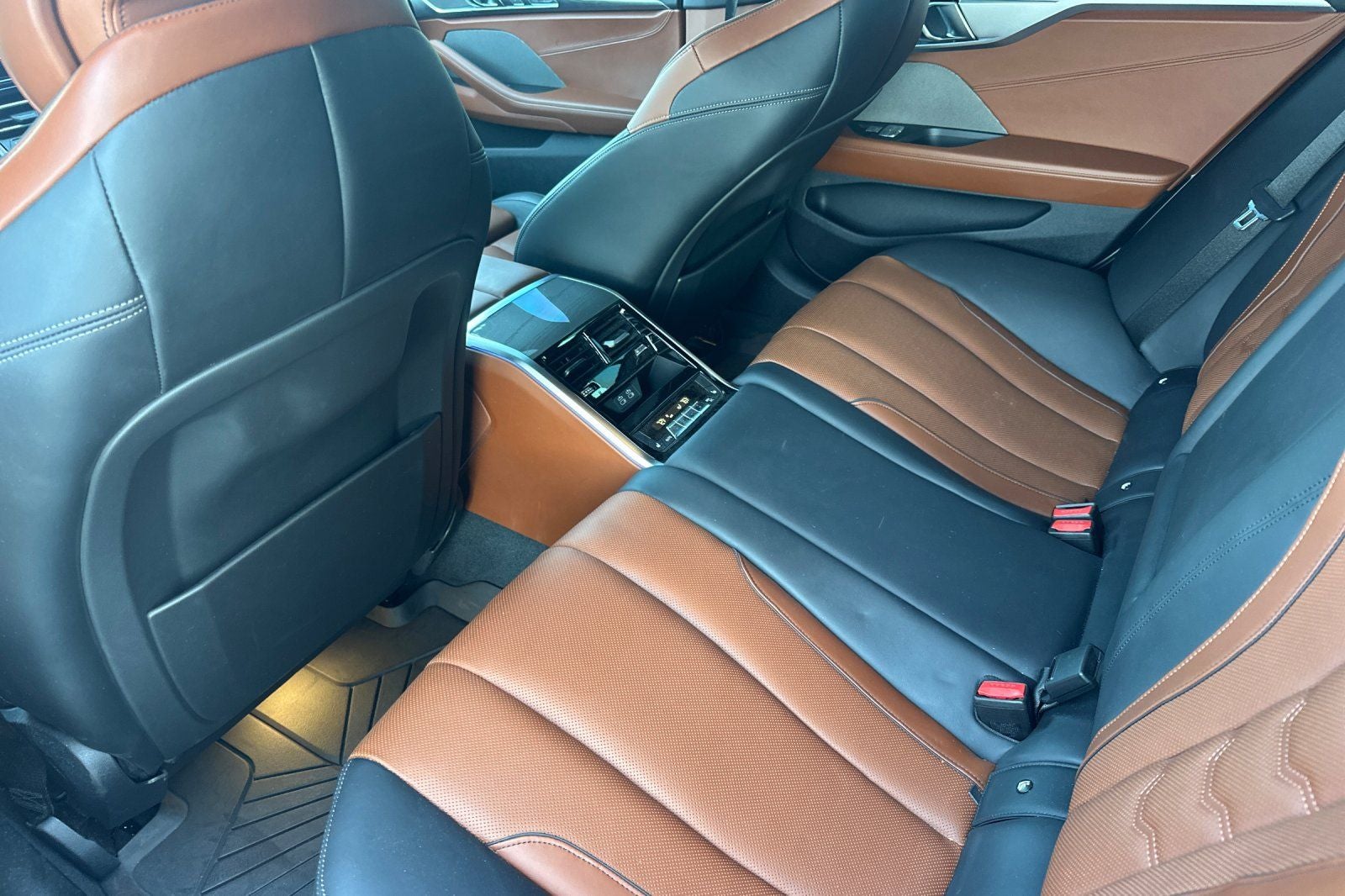 2024 BMW 8 Series 840