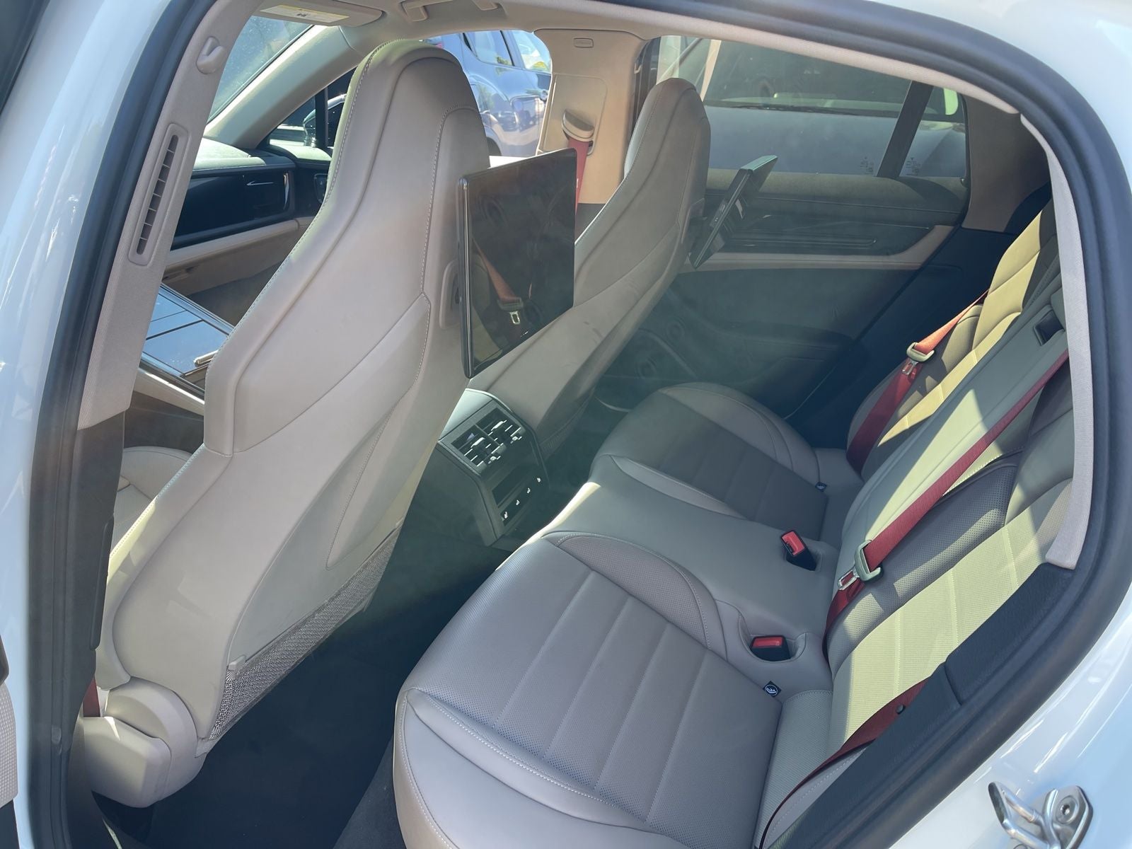 2025 Porsche Panamera Base