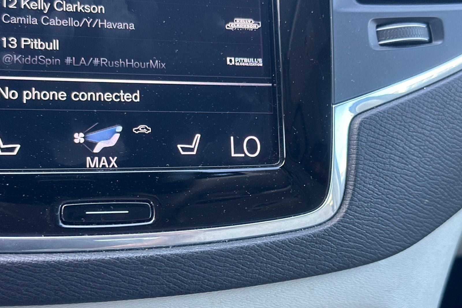 2019 Volvo XC90 T6 Momentum