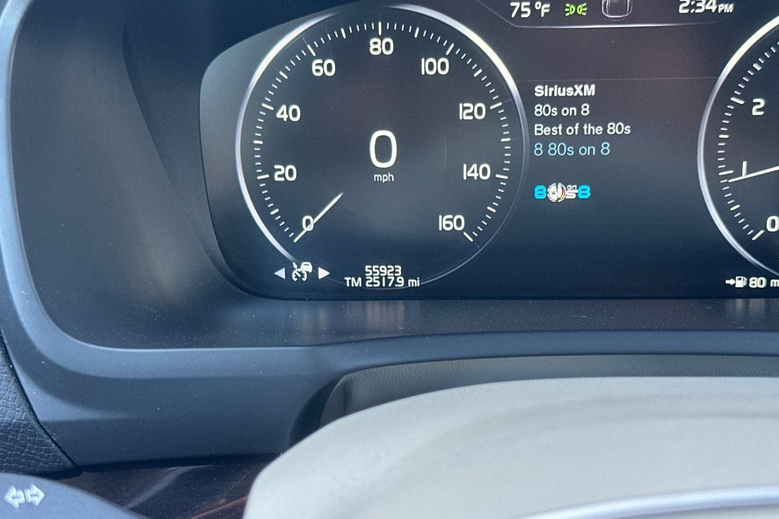 2019 Volvo XC90 T6 Momentum