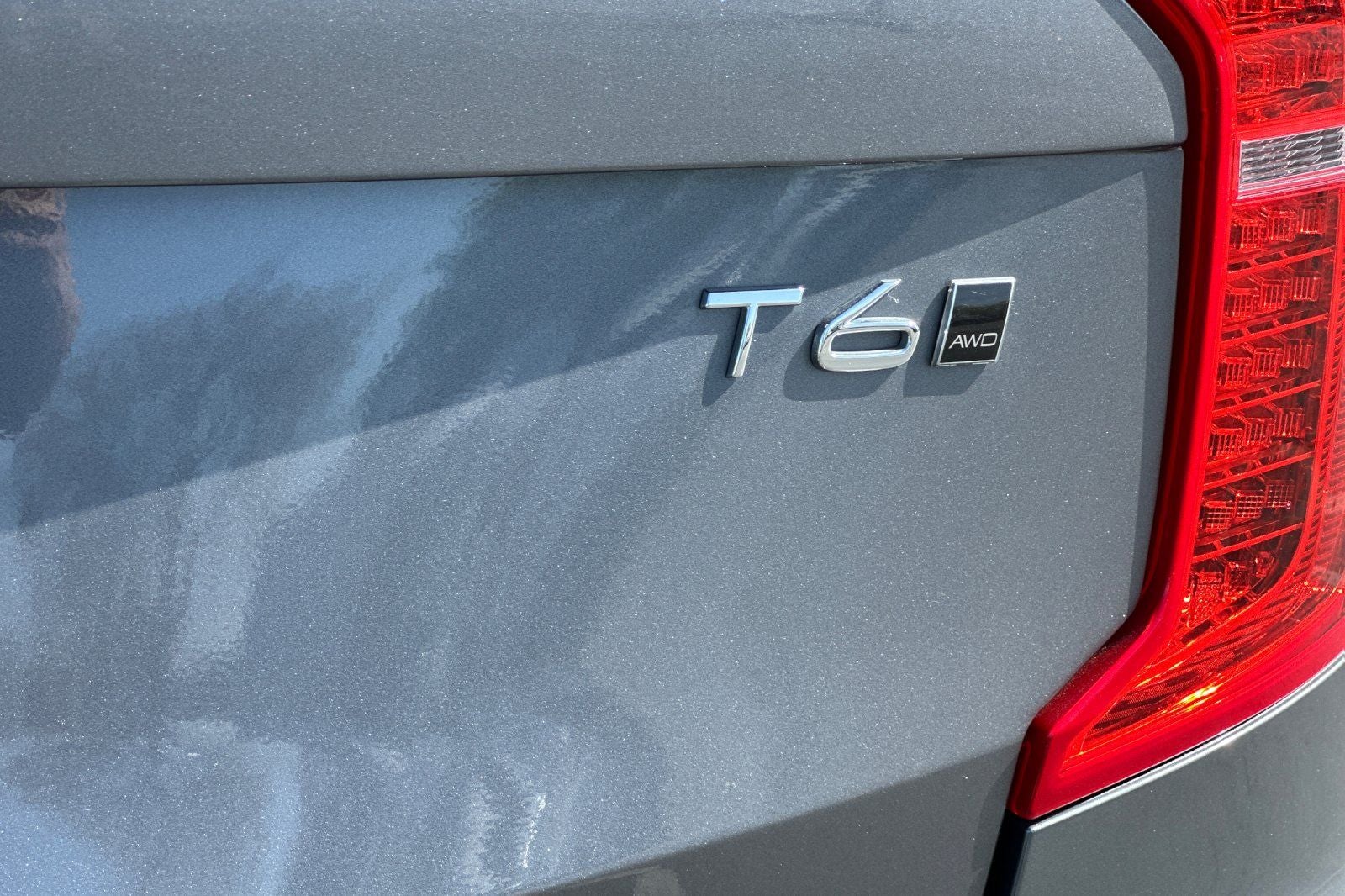 2019 Volvo XC90 T6 Momentum