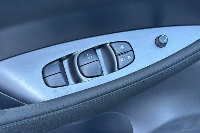 2025 Nissan Leaf S
