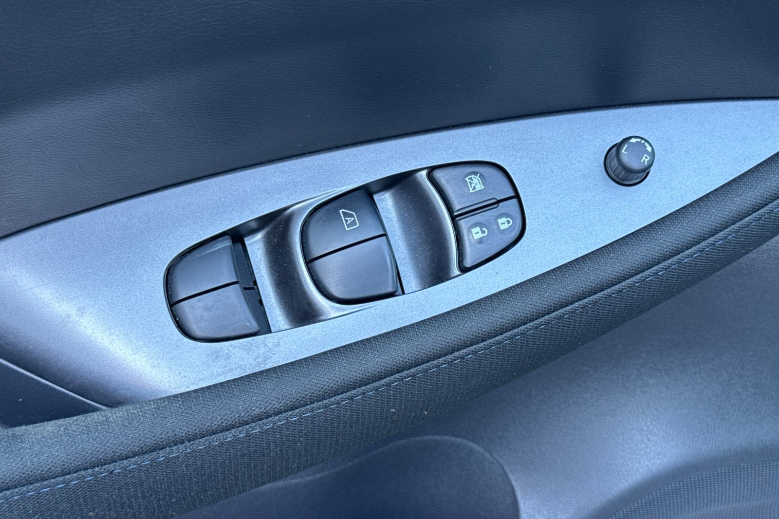 2025 Nissan Leaf S