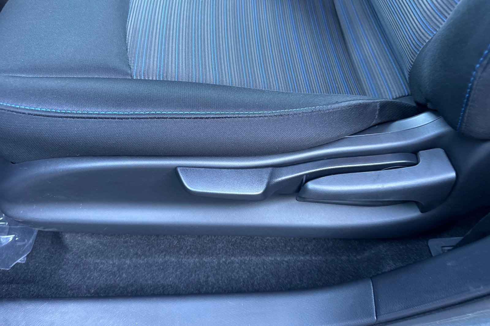 2025 Nissan Leaf S