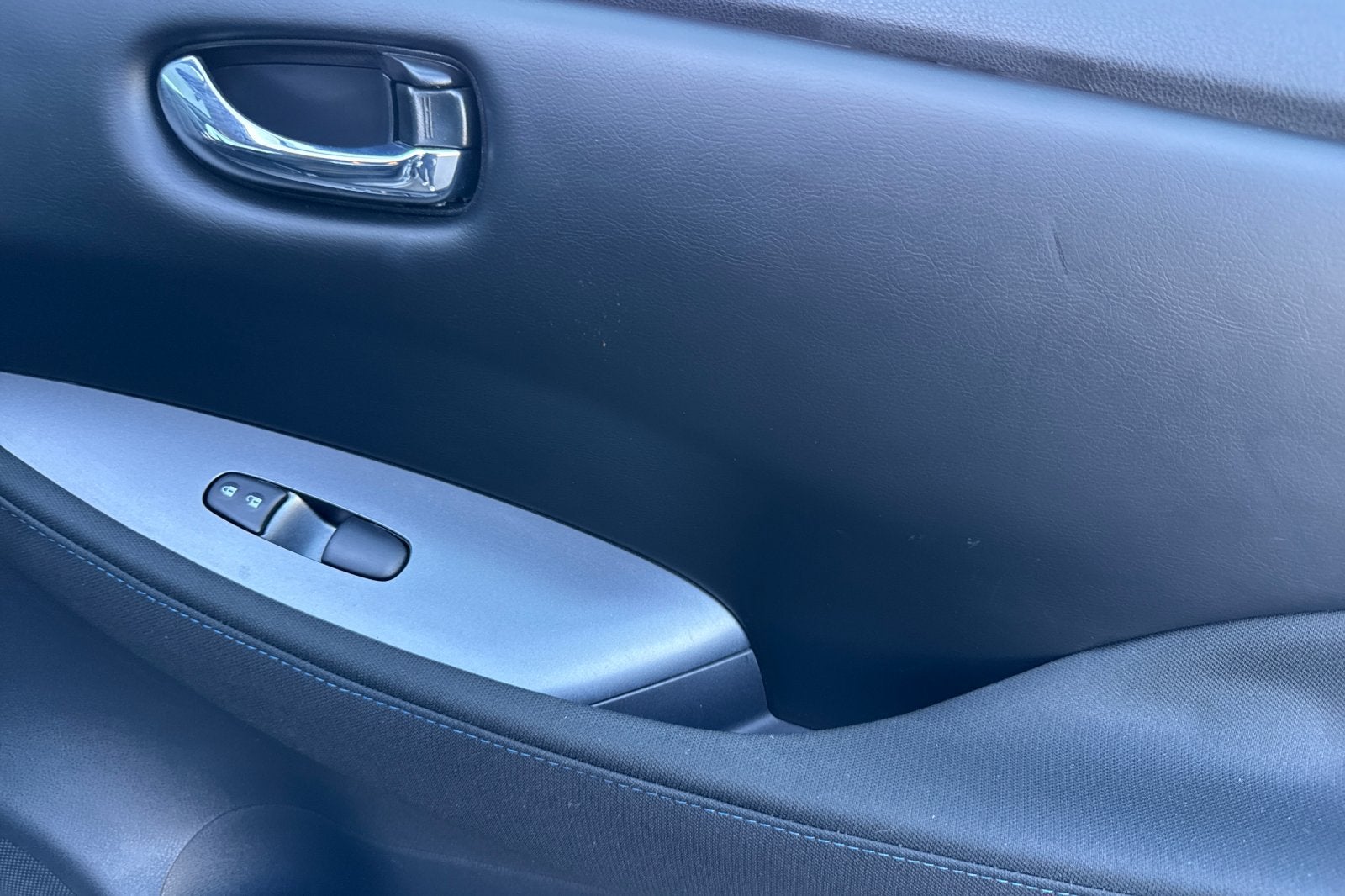 2025 Nissan Leaf S
